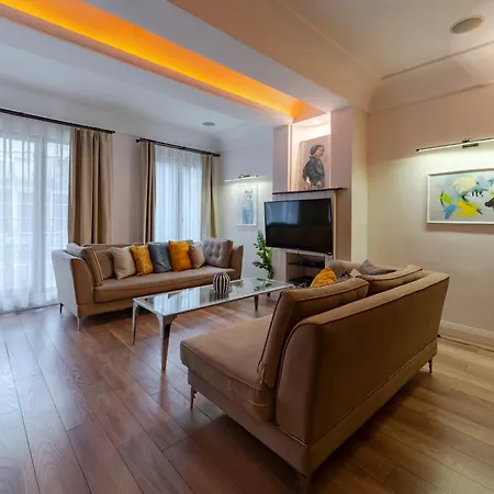 3-bedroom With Balcony & Elevator, Next To Taksim Square Lejlighed Istanbul
